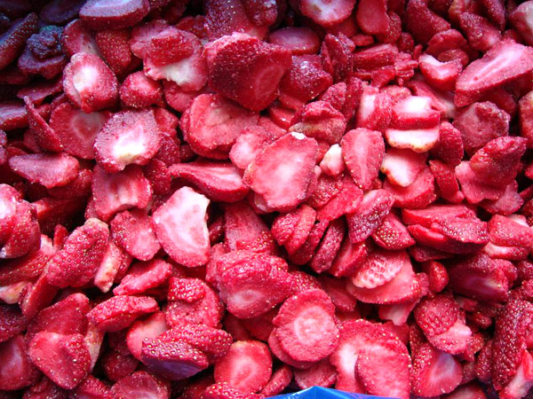 IQF STRAWBERRY SLICE